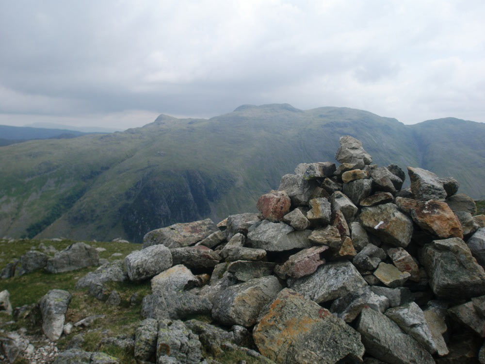Base Brown's summit towards Glaramara